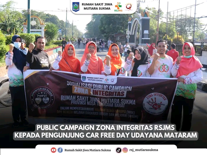 PUBLIC CAMPAIGN ZONA INTEGRITAS RSJMS KEPADA PENGUNJUNG CAR FREE DAY UDAYANA MATARAM